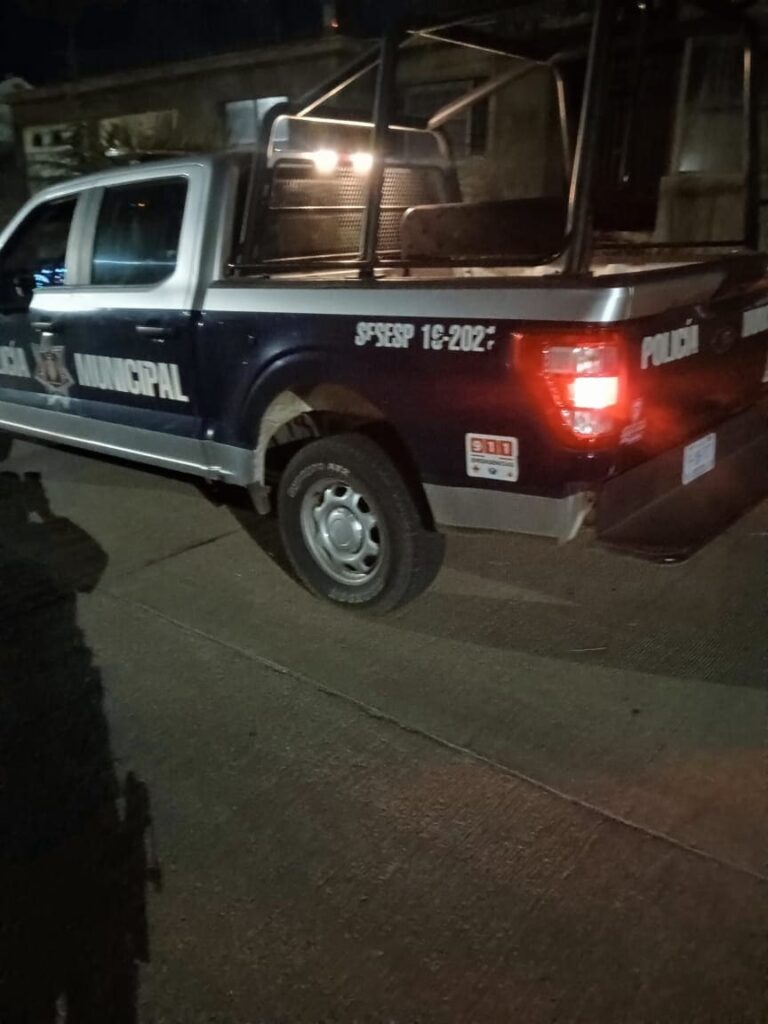 Policía Municipal asegura globo con posible droga en fraccionamiento Madeira