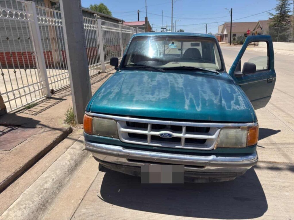 Atropello frente a primaria deja a niño gravemente herido